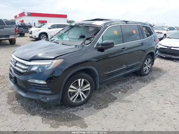 5FNYF6H58HB095425 2017 HONDA PILOT - Image 2