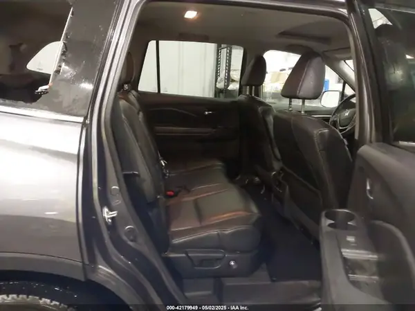 5FNYF6H58HB105029 2017 HONDA PILOT - Image 8