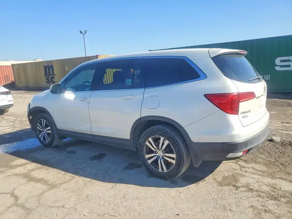 5FNYF6H58JB013991 2018 HONDA PILOT - Image 2