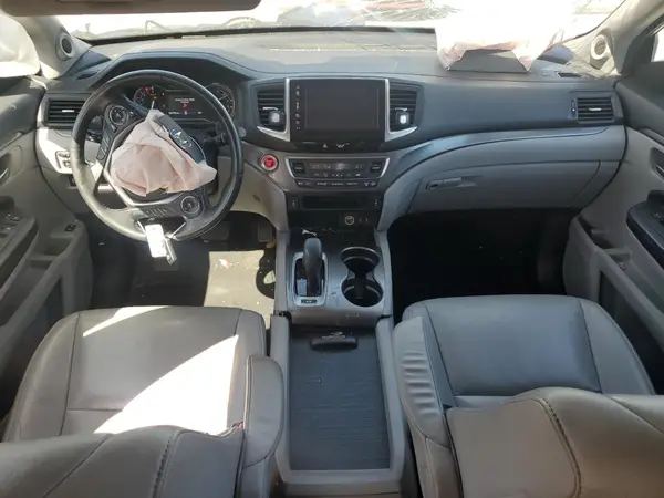 5FNYF6H58JB017166 2018 HONDA PILOT - Image 8