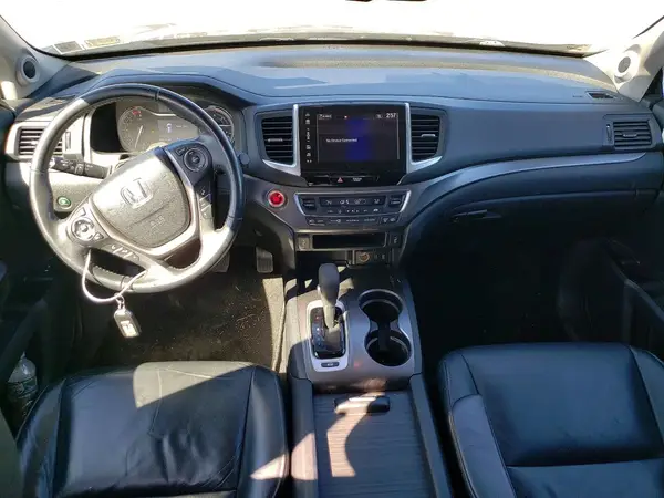 5FNYF6H58JB017703 2018 HONDA PILOT - Image 8