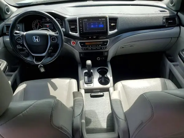 5FNYF6H58JB026529 2018 HONDA PILOT - Image 8