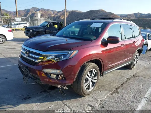 5FNYF6H58JB037479 2018 HONDA PILOT - Image 2