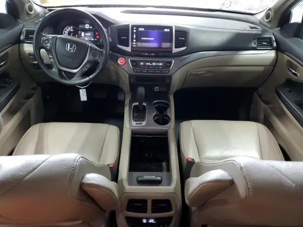 5FNYF6H58JB040611 2018 HONDA PILOT - Image 8