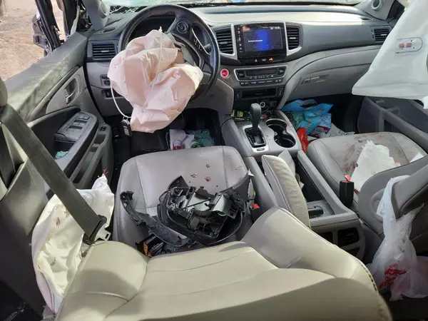 5FNYF6H58JB043427 2018 HONDA PILOT - Image 8
