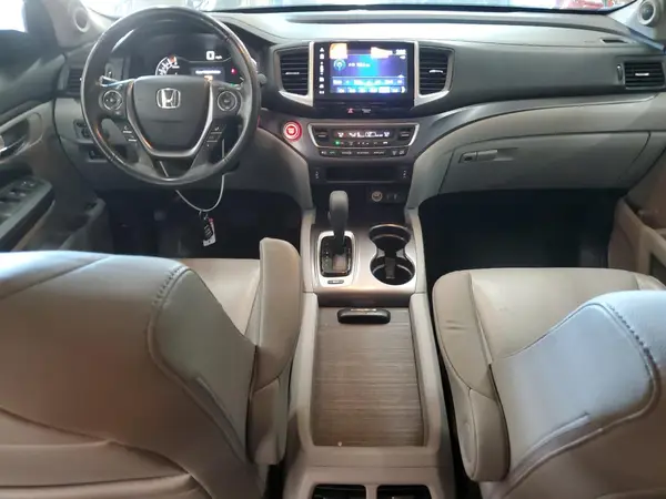 5FNYF6H58JB049762 2018 HONDA PILOT - Image 8