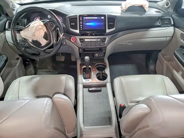 5FNYF6H58JB050989 2018 HONDA PILOT - Image 8
