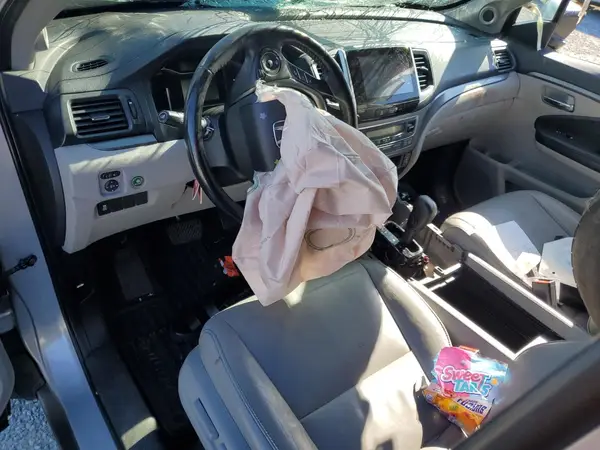 5FNYF6H58JB057876 2018 HONDA PILOT - Image 8