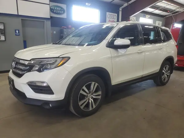 5FNYF6H58JB066982 2018 HONDA PILOT - Image 1