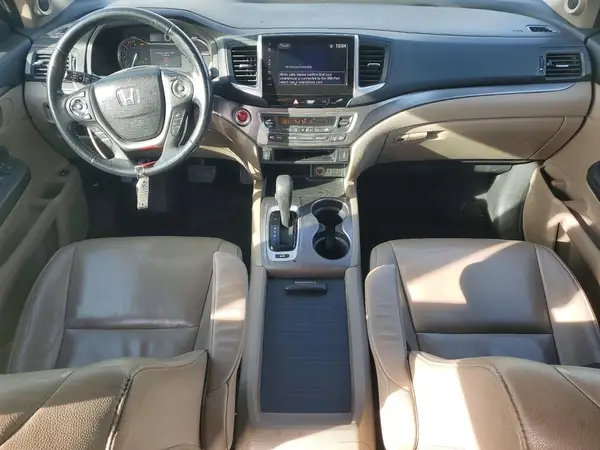 5FNYF6H58JB072913 2018 HONDA PILOT - Image 8