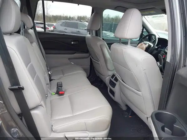 5FNYF6H58KB012812 2019 HONDA PILOT - Image 8