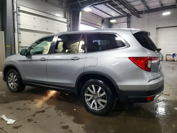 5FNYF6H58KB030565 2019 HONDA PILOT - Image 2