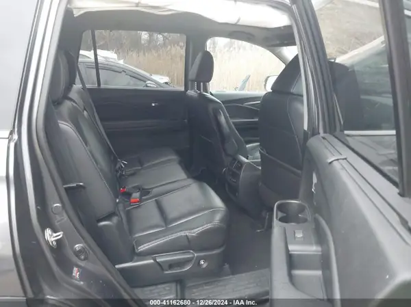 5FNYF6H58KB056857 2019 HONDA PILOT - Image 8