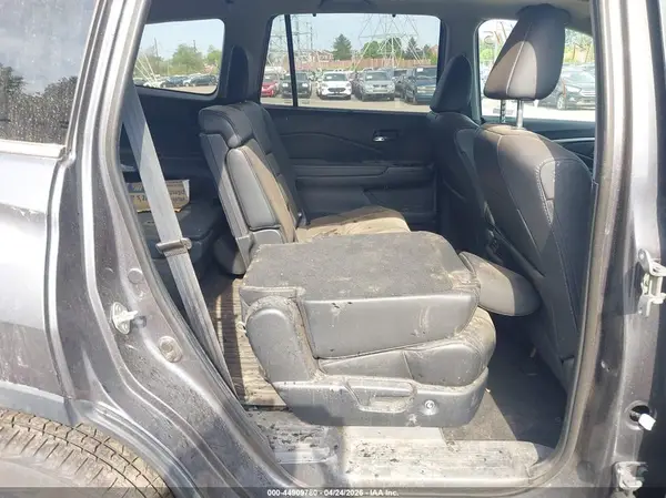 5FNYF6H58KB068782 2019 HONDA PILOT - Image 8