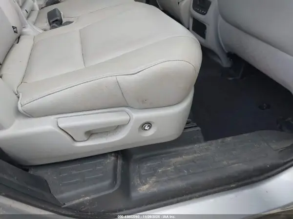 5FNYF6H58KB092631 2019 HONDA PILOT - Image 8