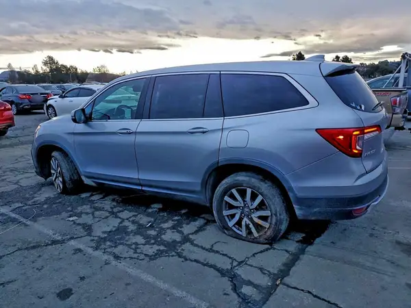 5FNYF6H58NB000924 2022 HONDA PILOT - Image 2
