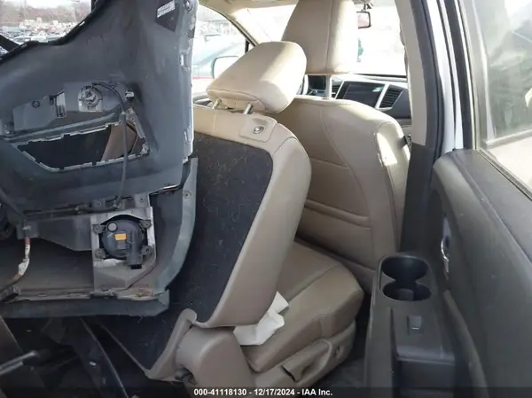 5FNYF6H59GB025365 2016 HONDA PILOT - Image 8