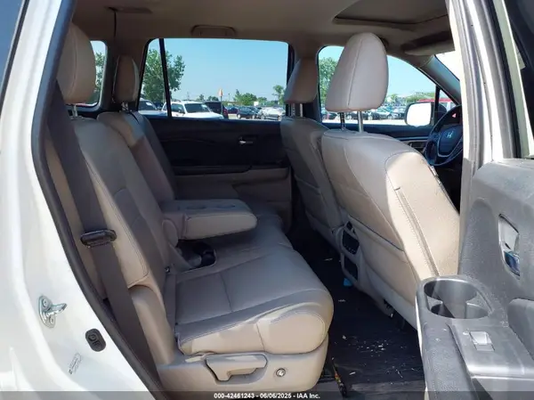 5FNYF6H59GB025799 2016 HONDA PILOT - Image 8