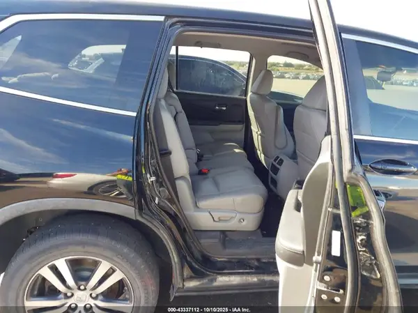 5FNYF6H59GB095335 2016 HONDA PILOT - Image 8