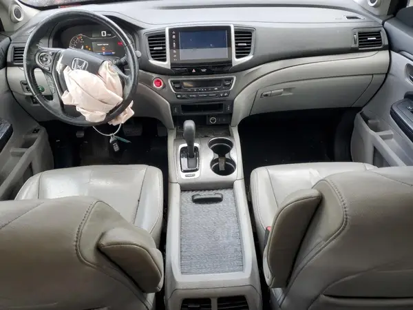 5FNYF6H59HB008602 2017 HONDA PILOT - Image 8