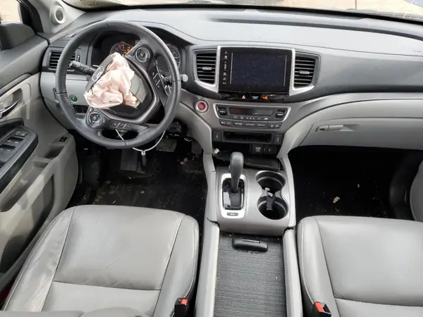 5FNYF6H59HB016456 2017 HONDA PILOT - Image 8