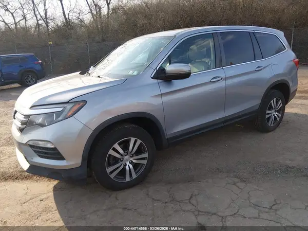 5FNYF6H59HB030034 2017 HONDA PILOT - Image 2