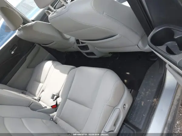5FNYF6H59HB030065 2017 HONDA PILOT - Image 8