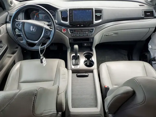 5FNYF6H59HB032155 2017 HONDA PILOT - Image 8