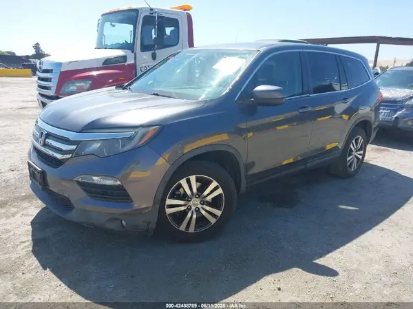 5FNYF6H59HB032480 2017 HONDA PILOT - Image 2
