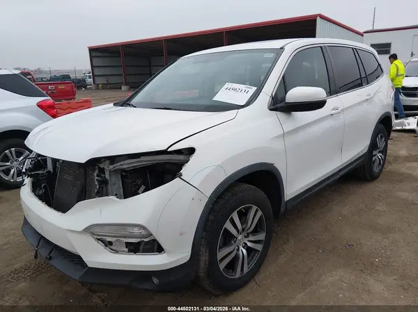 5FNYF6H59HB040952 2017 HONDA PILOT - Image 2