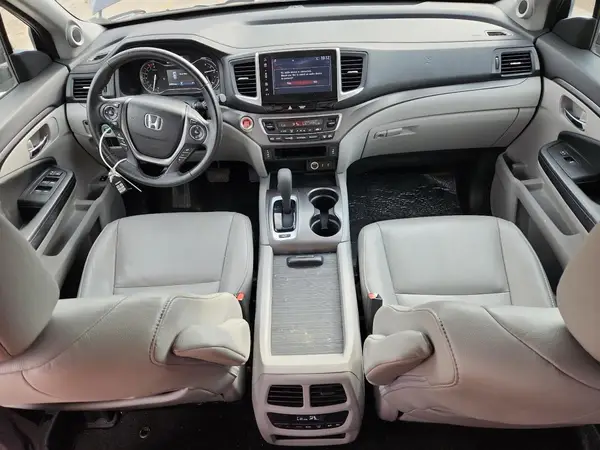 5FNYF6H59HB051207 2017 HONDA PILOT - Image 8