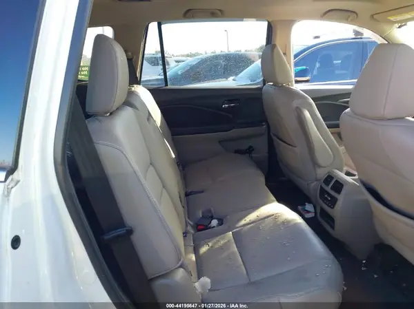5FNYF6H59HB082389 2017 HONDA PILOT - Image 8