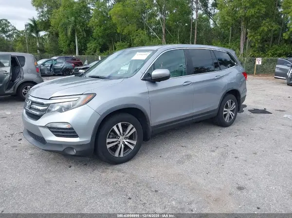 5FNYF6H59HB102205 2017 HONDA PILOT - Image 2