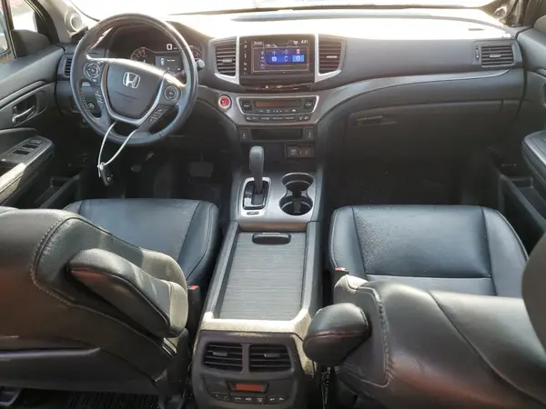 5FNYF6H59JB003468 2018 HONDA PILOT - Image 8