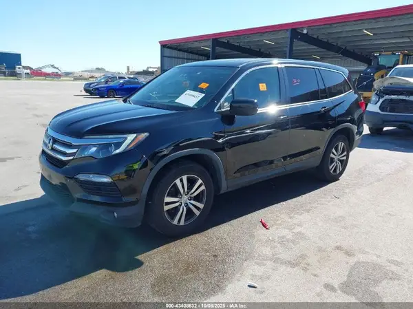 5FNYF6H59JB006693 2018 HONDA PILOT - Image 2