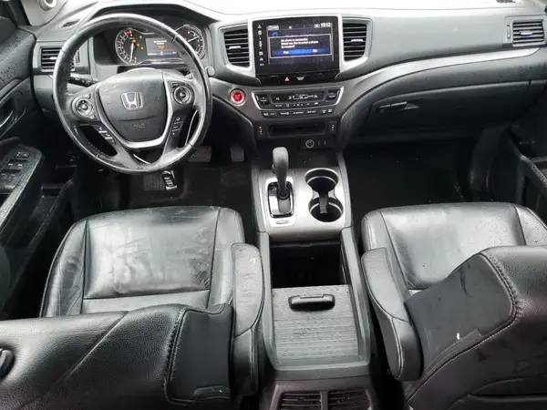 5FNYF6H59JB007228 2018 HONDA PILOT - Image 8