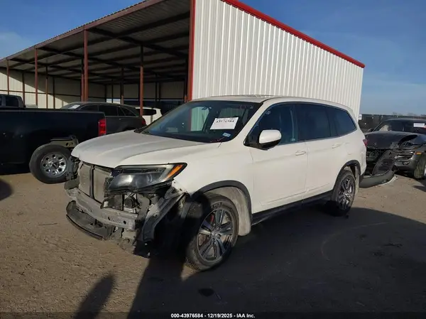 5FNYF6H59JB029200 2018 HONDA PILOT - Image 2