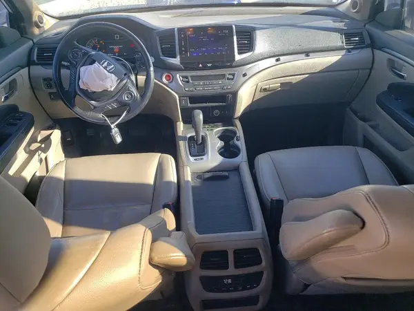 5FNYF6H59JB032159 2018 HONDA PILOT - Image 8