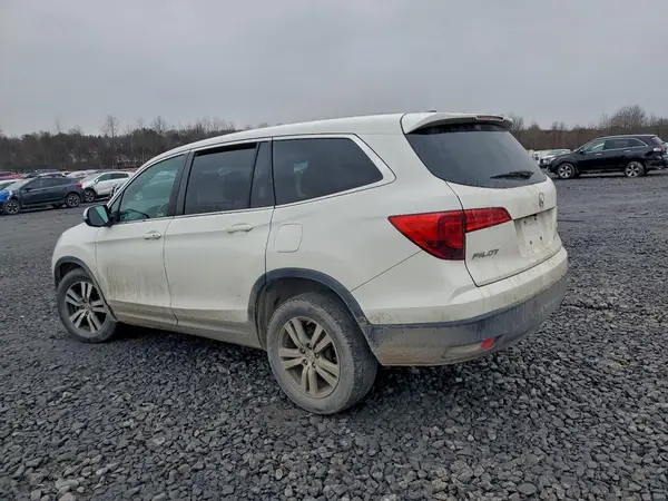 5FNYF6H59JB040262 2018 HONDA PILOT - Image 2