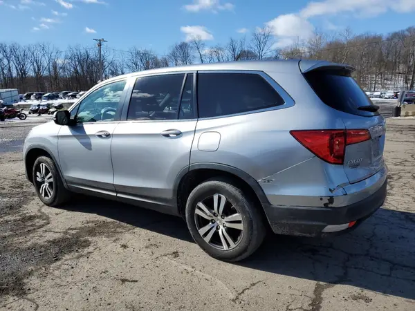 5FNYF6H59JB055862 2018 HONDA PILOT - Image 2