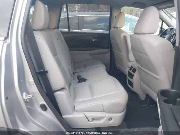 5FNYF6H59KB036424 2019 HONDA PILOT - Image 8