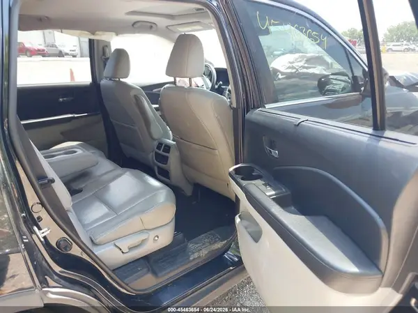 5FNYF6H59KB047004 2019 HONDA PILOT - Image 8