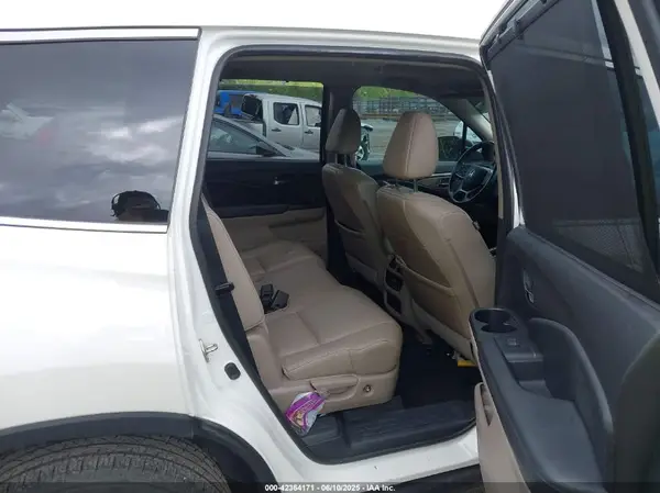 5FNYF6H59KB085834 2019 HONDA PILOT - Image 8