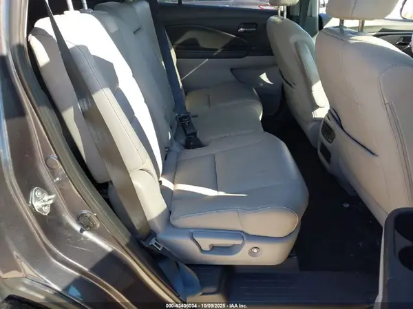 5FNYF6H59LB039566 2020 HONDA PILOT - Image 8