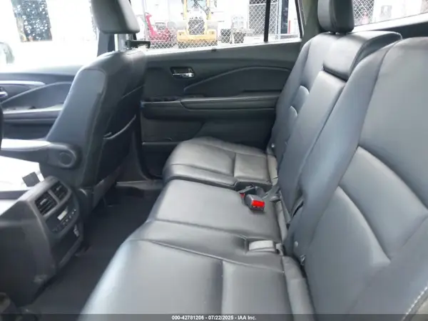 5FNYF6H59MB102182 2021 HONDA PILOT - Image 8