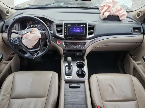 5FNYF6H5XGB003858 2016 HONDA PILOT - Image 8
