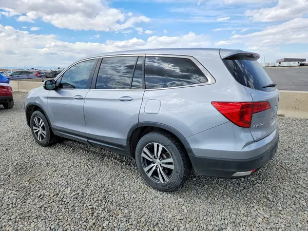 5FNYF6H5XGB005688 2016 HONDA PILOT - Image 2