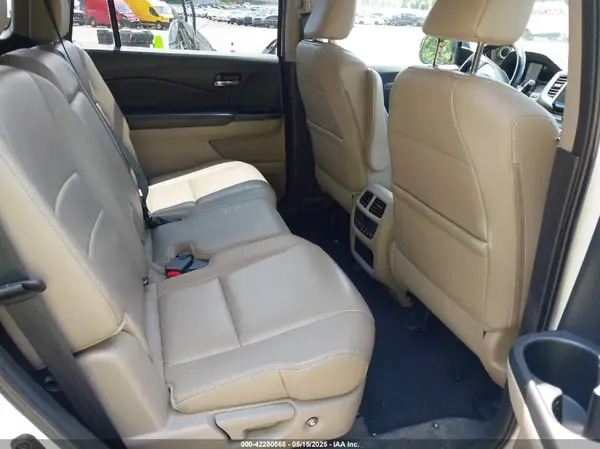 5FNYF6H5XGB031126 2016 HONDA PILOT - Image 8