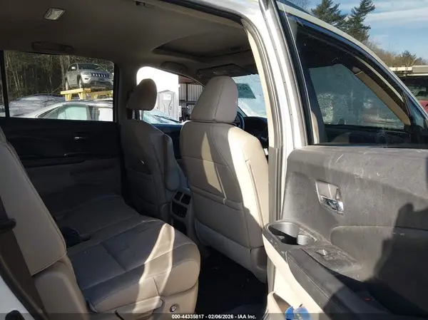 5FNYF6H5XGB059220 2016 HONDA PILOT - Image 8