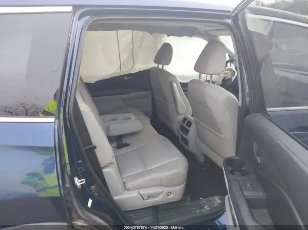 5FNYF6H5XGB067057 2016 HONDA PILOT - Image 8